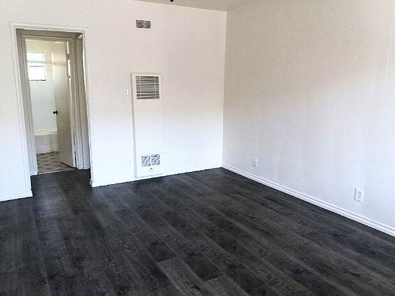 5th image of 12017 Albers St APT 4
