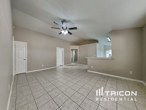 3rd image of 3207 Boynton Dr