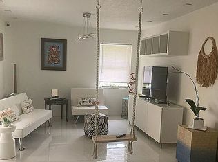 10857 NW 7th St APT 21-17, Miami, FL 33172