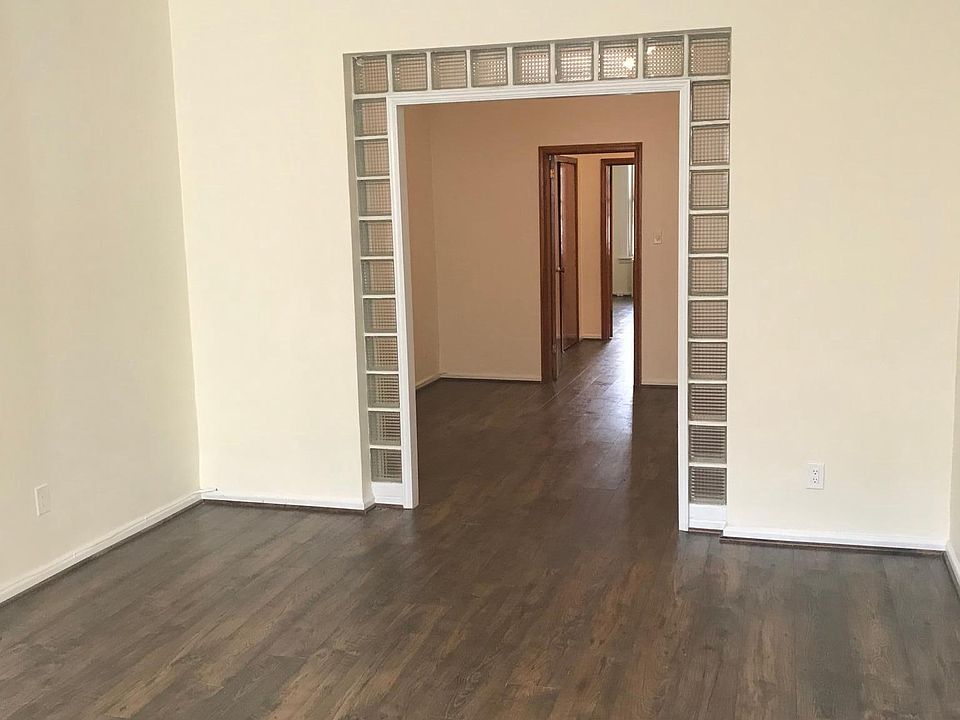 6 room apartment- new wide plank floors