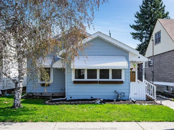 1062 Lena Ave, Windsor, ON N9C 3K4