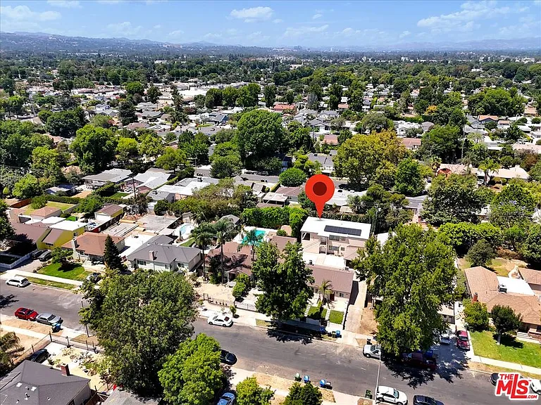 6913 Encino Ave #LOWER — Photo 48