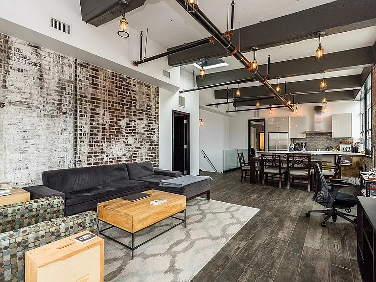 Reach Lofts — Photo 11