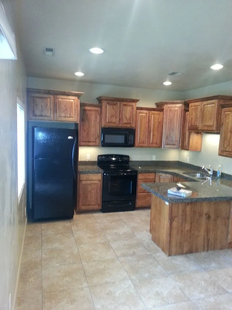 290 W Buena Vista Blvd — Photo 3