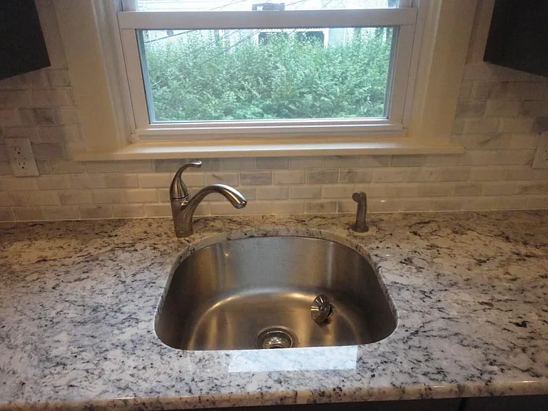49 Merton Rd #2 — Photo 8