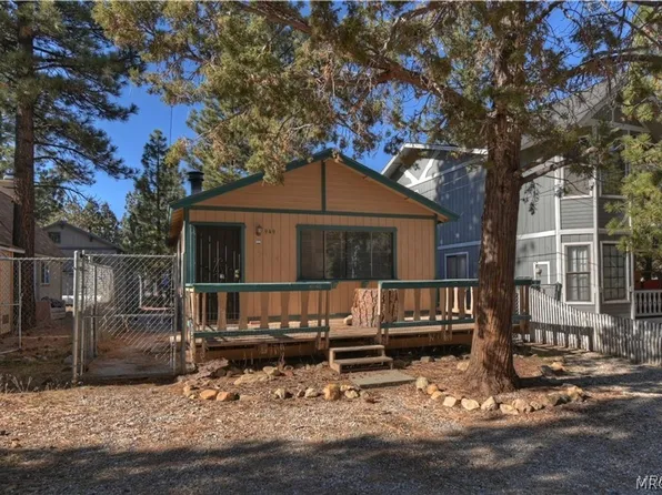 949 Pine Ln, Big Bear City, CA 92314