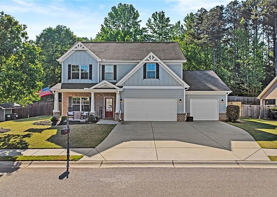 1st image of 530 Evergreen Way