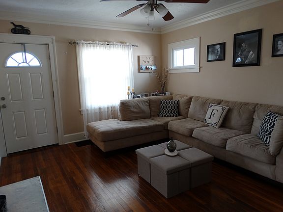 3rd image of 2318 Portman Ave