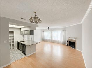 915 W 23rd St APT 203, Austin, TX 78705