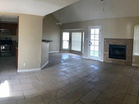4th image of 11018 Golden Pond Dr