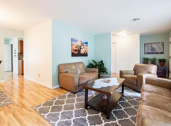 3rd image of 2946 Caspian Ln