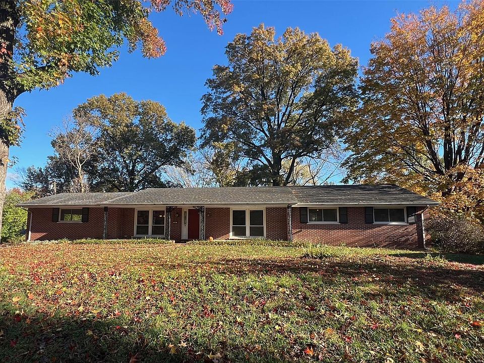 1st image of 880 Aldan Dr
