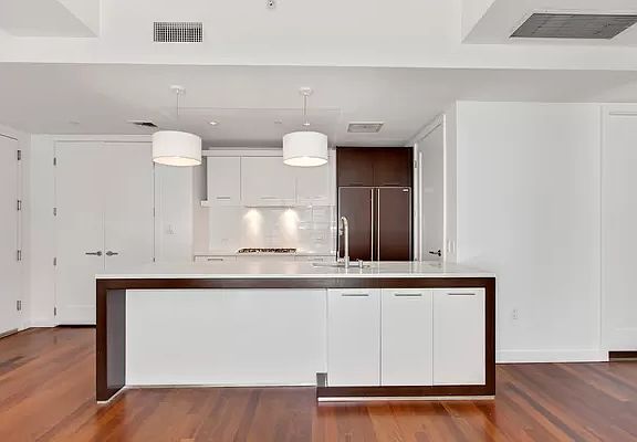 5th image of 125 N 10th St #Ngardend