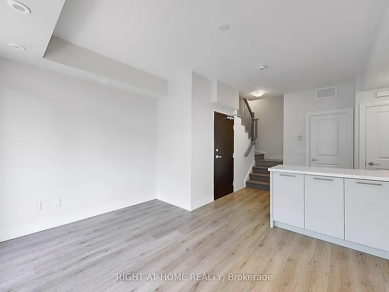 851 Sheppard Ave W #30 — Photo 12