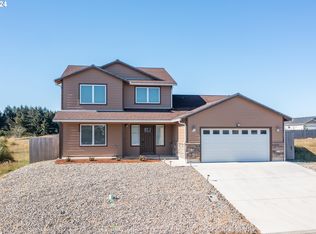 651 Spyglass Dr, Bandon, OR 97411