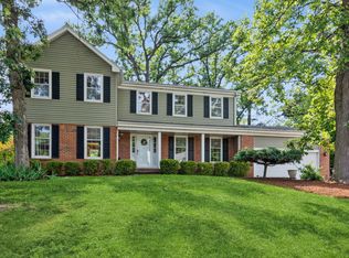 200 Timbercrest Dr, Schaumburg, IL 60193