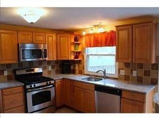 33 Allen Ln, Dedham, MA 02026