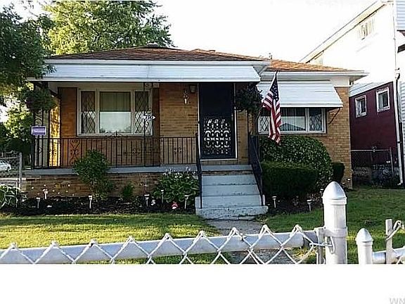 2nd image of 790 Walden Ave