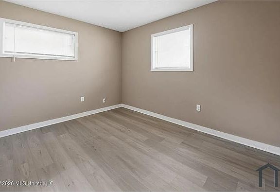 3rd image of 2920 Lakewood Dr