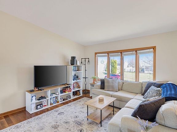 4th image of 8676 Fulton Pl