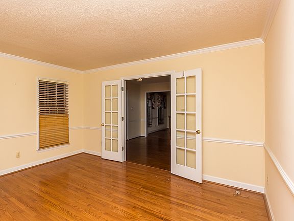 4th image of 4102 Berini Dr