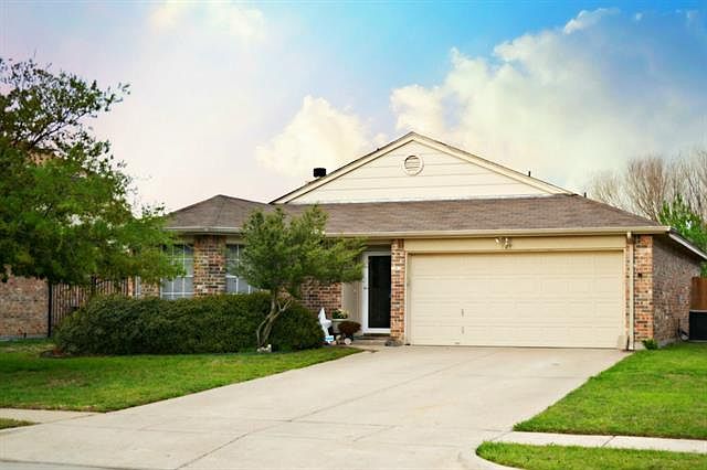 1st image of 949 Fenway Ln