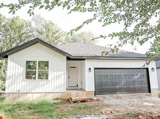 949 W Linwood, Springfield, MO 65807