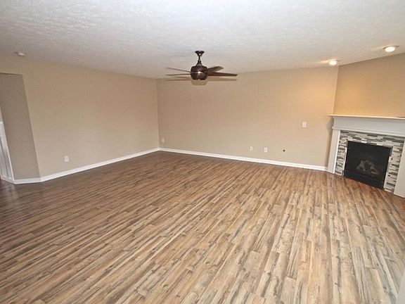 4th image of 3903 Woods Bay Ln