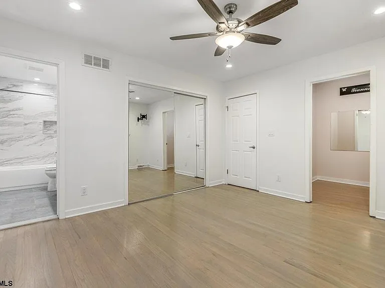 801 Dudley Ct #1402 — Photo 26