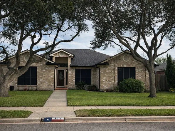 311 Blue Water Dr, Portland, TX 78374