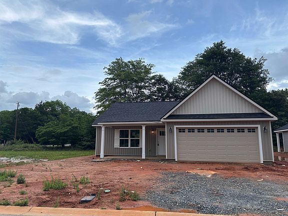 2nd image of 105 Addison Creek Ln