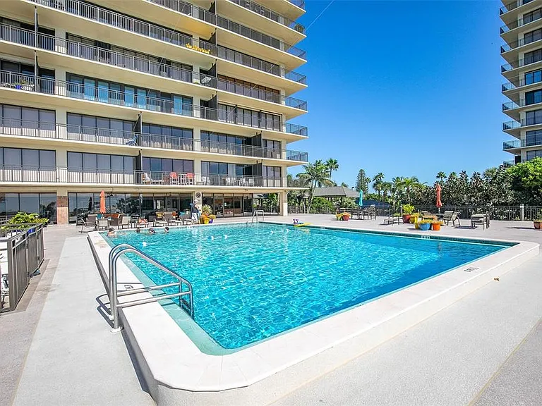 7650 Bayshore Dr #606 — Photo 35