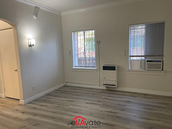 4th image of 832 Fedora St APT 105