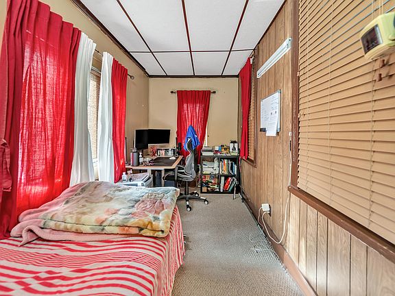 3rd image of 79-39 67th Dr