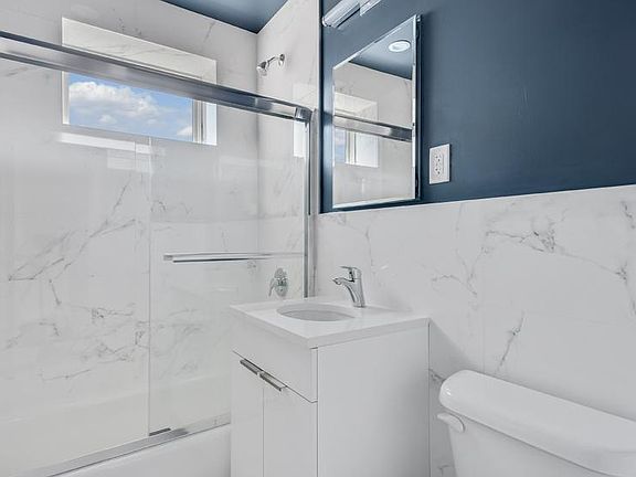 4th image of 21 Twelve Seagirt Blvd #1