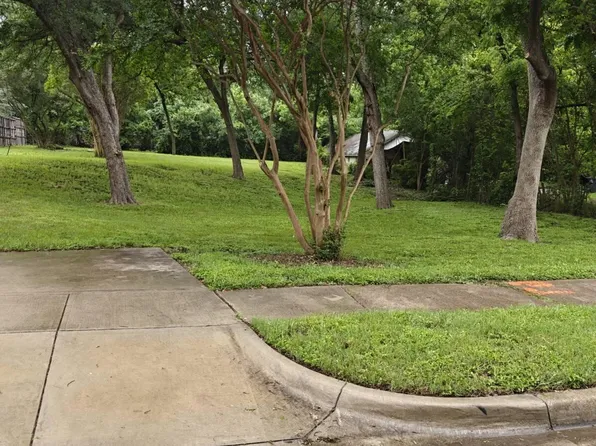 8714 Daytonia Ave, Dallas, TX 75218