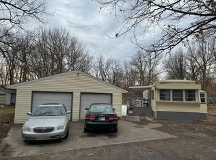 4181 Heritage Dr N, Wheatfield, IN