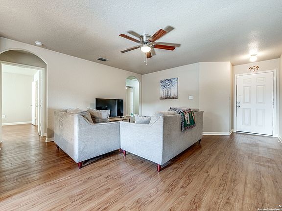 5th image of 11326 PECAN CYN