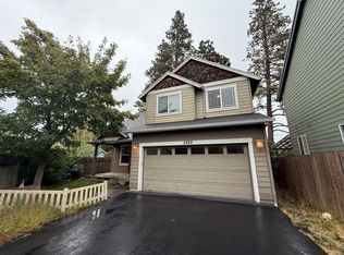 2882 Son Rise Loop, Hood River, OR 97031