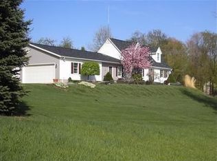 1306 Clay Rd NW, Dellroy, OH 44620