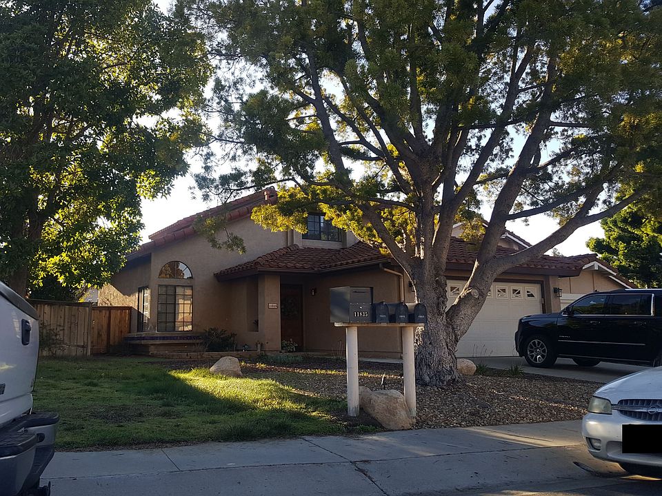 2nd image of 11815 Arborlake Way