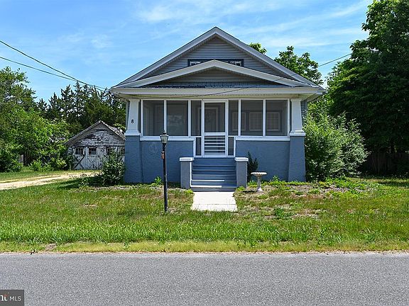 2nd image of 8 Ward Ave