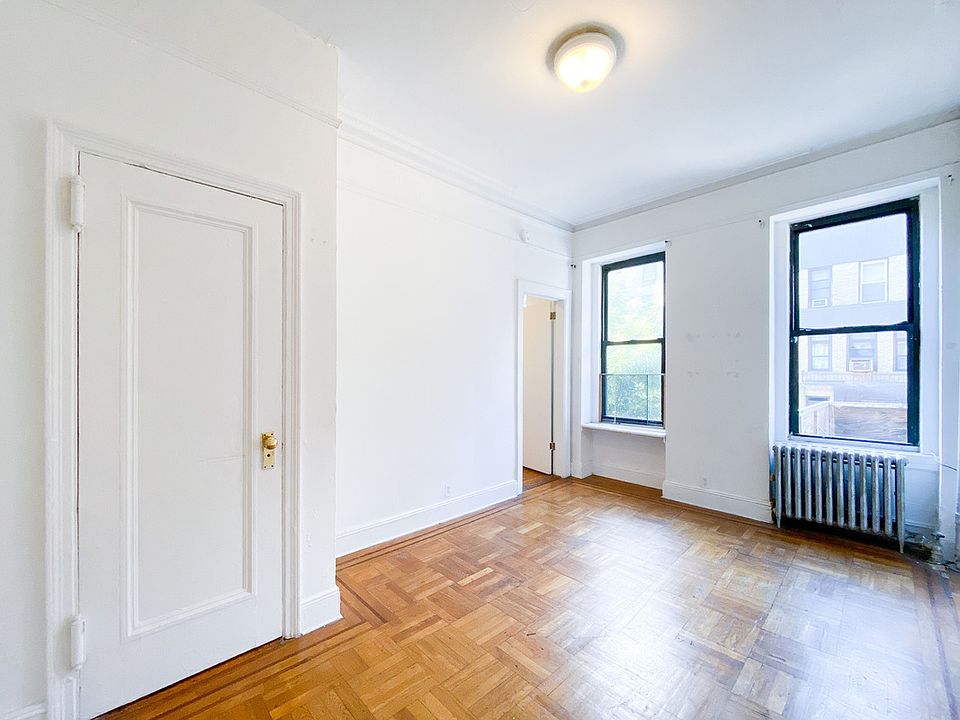 1st image of 305 E 6th St APT 4A