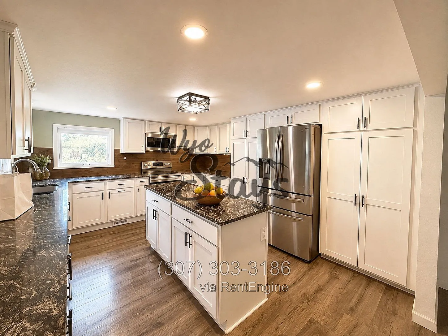 3 bed, 2.5 bath, 2336 sqft, $3,100 — Photo 3