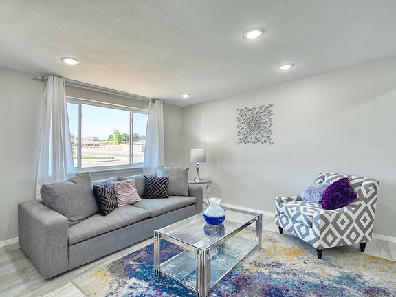 3rd image of 10201 Bermuda Ave