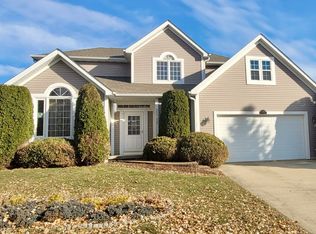 2522 Forest View Rd, Lindenhurst, IL 60046