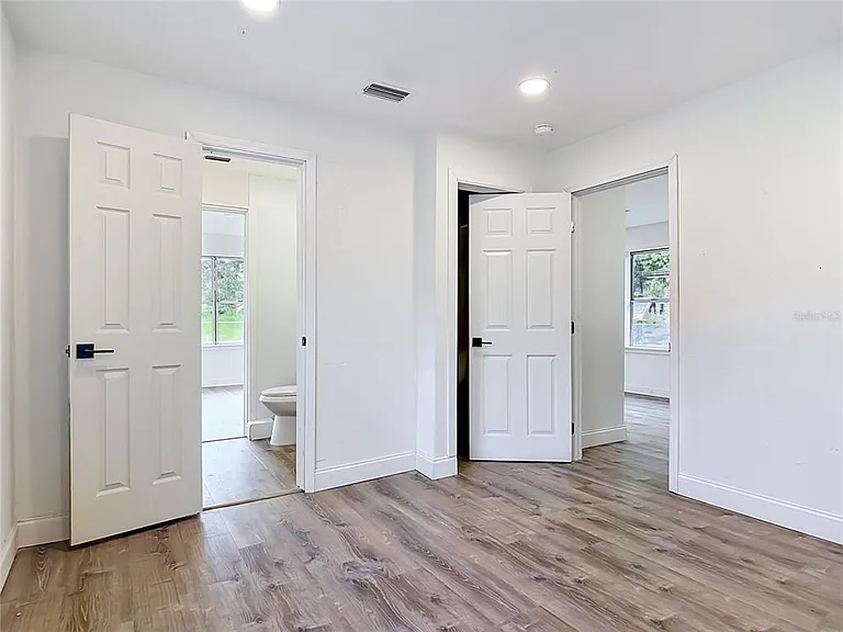 234 N Adams St — Photo 26