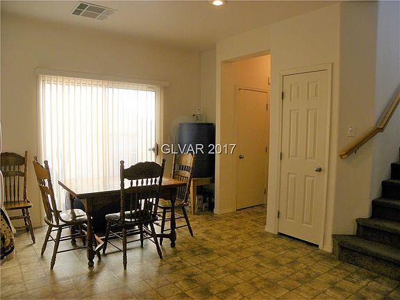 5th image of 10512 Twin Plant Ct