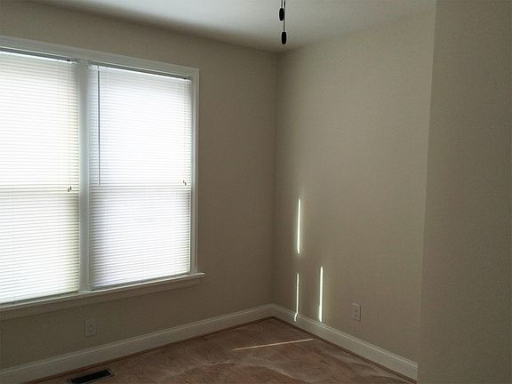 5th image of 2930 W Leigh St