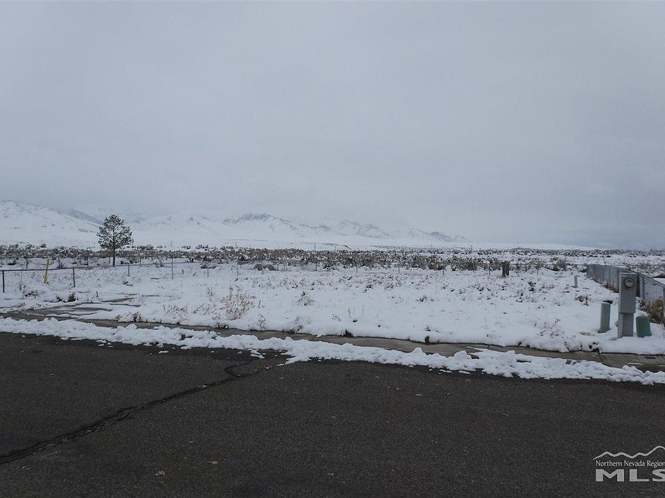 2nd image of 3677 Crown Royal Cir